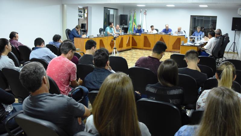 Plenário aprova lei que proíbe apreensão de veículo com IPVA atrasado